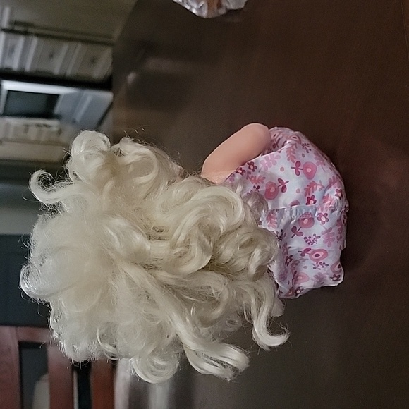 (J21) Baby Alive Doll - Picture 3 of 7